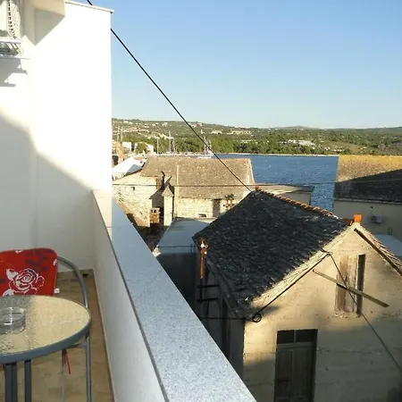 Fuer 2 Personen Altstadt By Interhome * Primosten