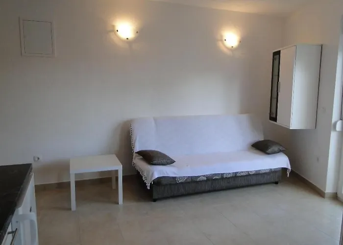 Apartman Fuer 2 Personen Altstadt By Interhome Primosten